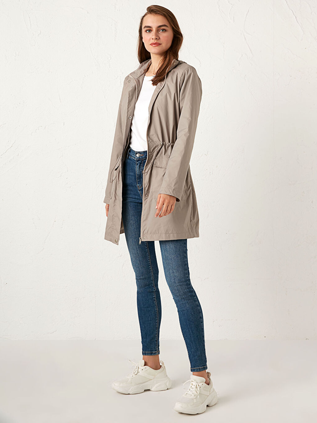 Bej Kapüşonlu İnce Yağmurluk-2
