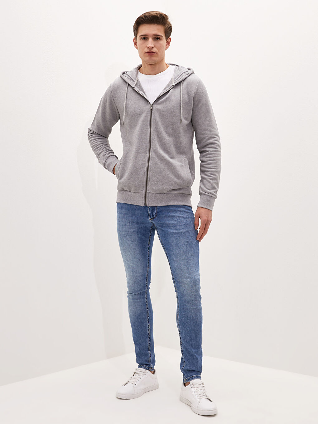 Gri Kapüşonlu Fermuarlı Erkek Sweatshirt-3