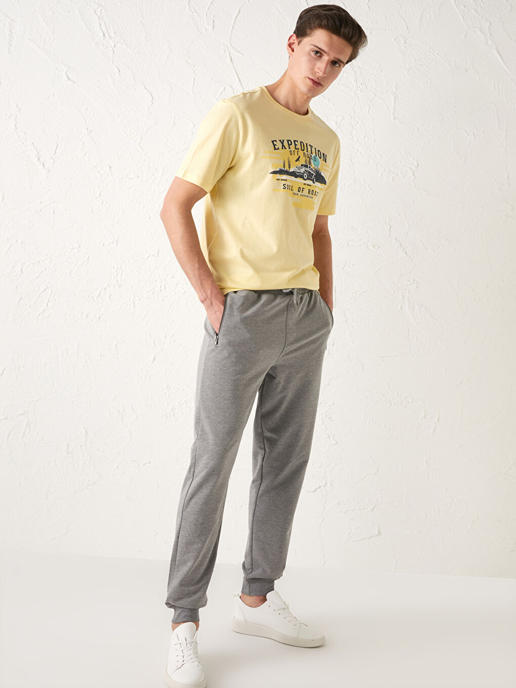 Standard Fit Men's Jogger Trousers