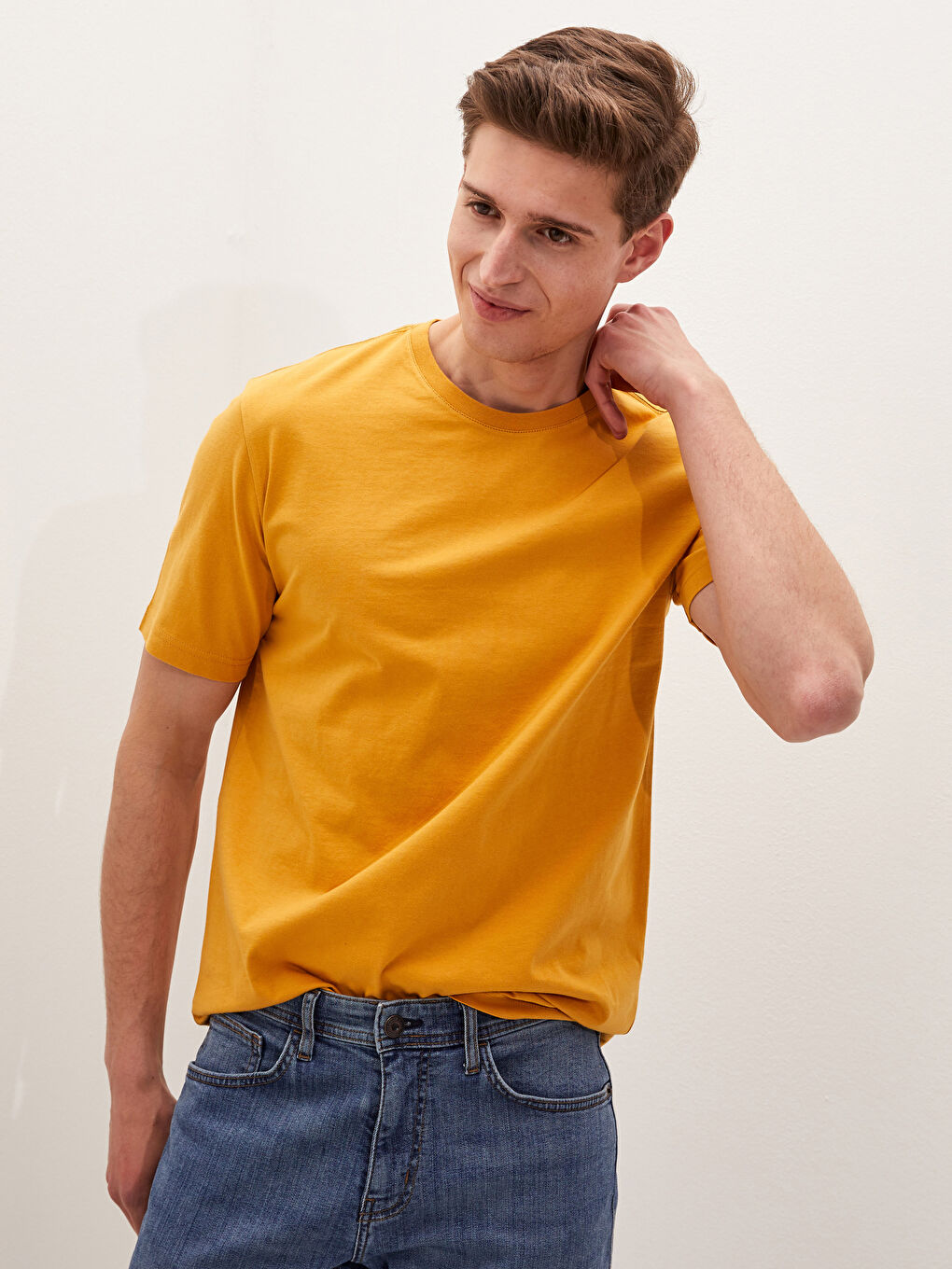 Sarı Bisiklet Yaka Basic Kısa Kollu Pamuklu Erkek Tişört