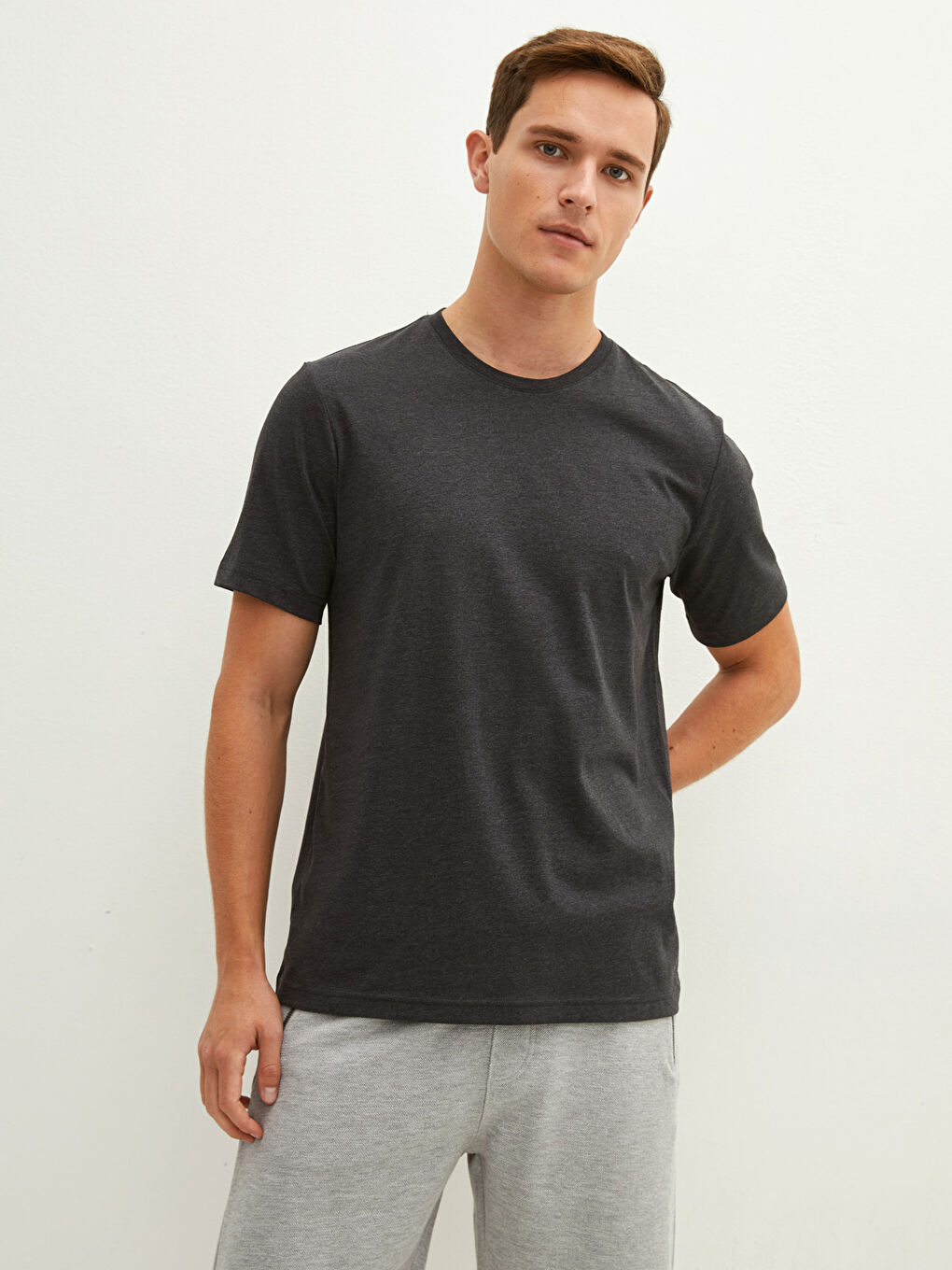 LCW Muška pamučna basic majica -S10201Z8-L8N