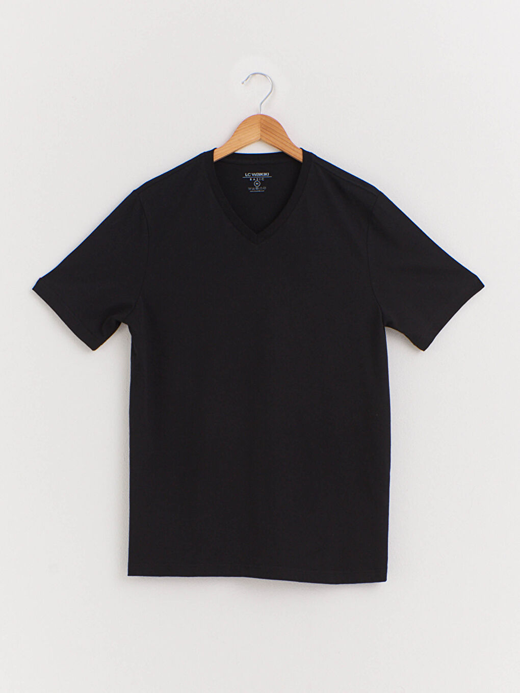 Siyah V Yaka Kısa Kollu Basic Tişört
