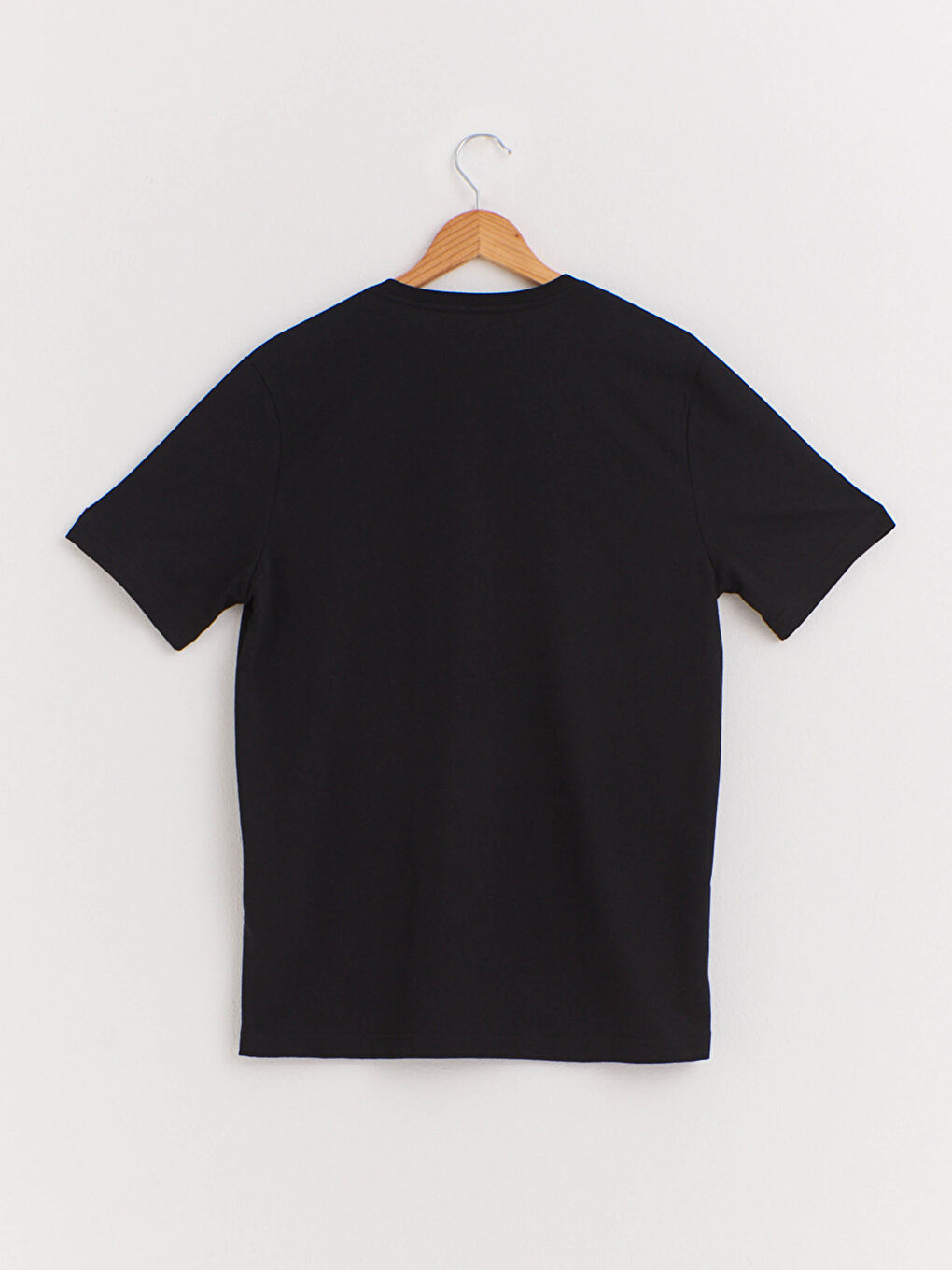 Siyah V Yaka Kısa Kollu Basic Tişört-1