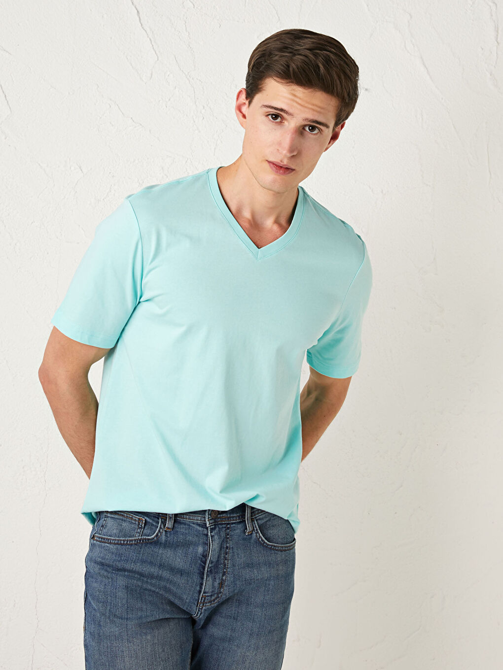 Turkuaz V Yaka Kısa Kollu Basic Erkek Tişört-1