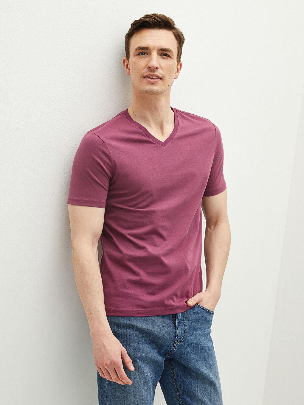 Mürdüm V Yaka Kısa Kollu Basic Erkek Tişört-4