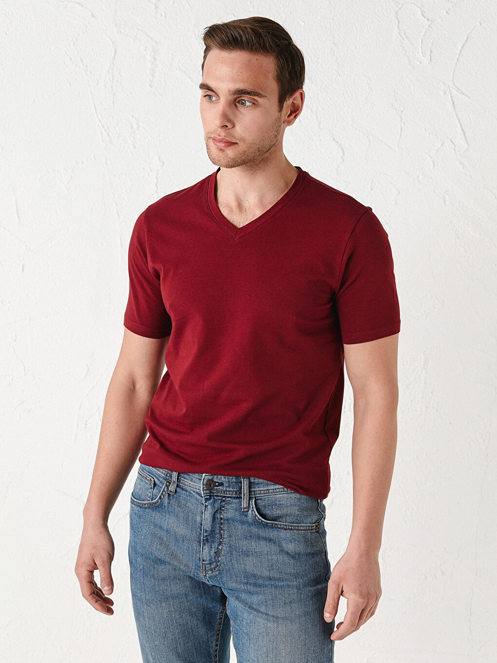 Bordo V Yaka Kısa Kollu Basic Erkek Tişört