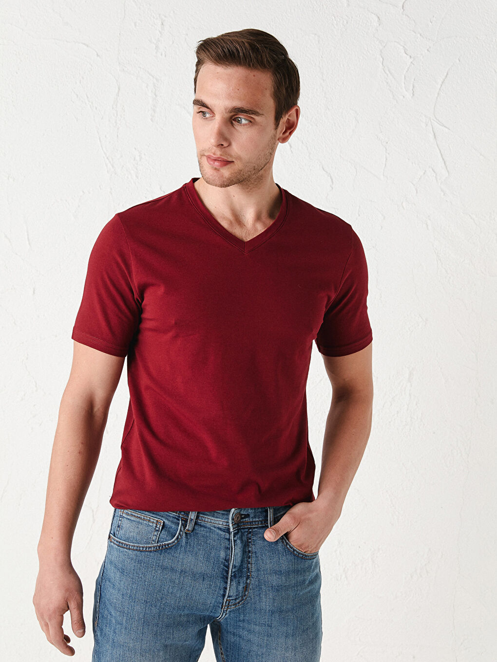 Bordo V Yaka Kısa Kollu Basic Erkek Tişört-2