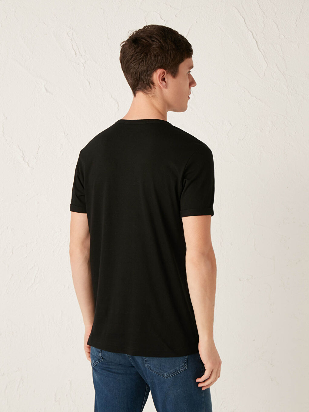Siyah Bisiklet Yaka Kısa Kollu Basic Penye Erkek Tişört-3