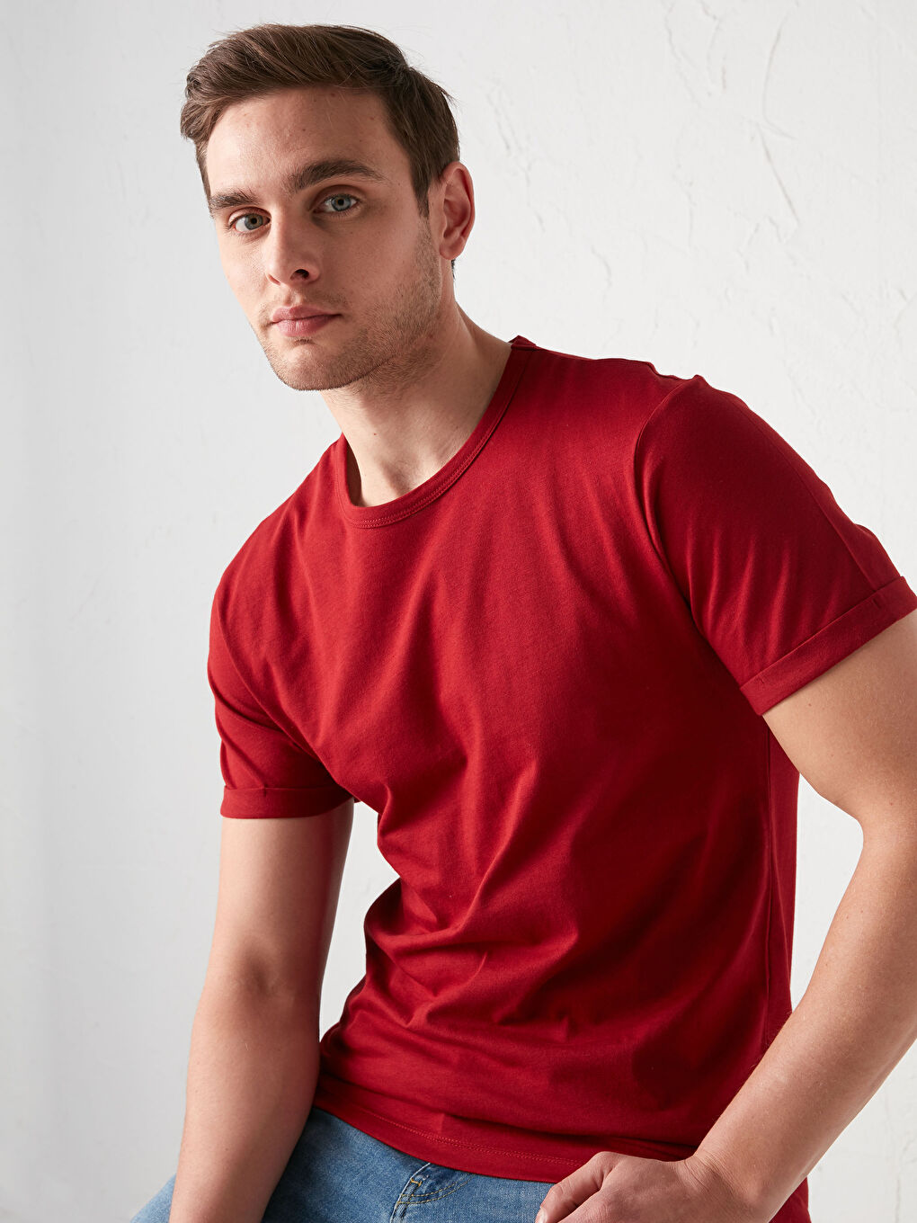 Kırmızı Bisiklet Yaka Kısa Kollu Basic Penye Erkek Tişört