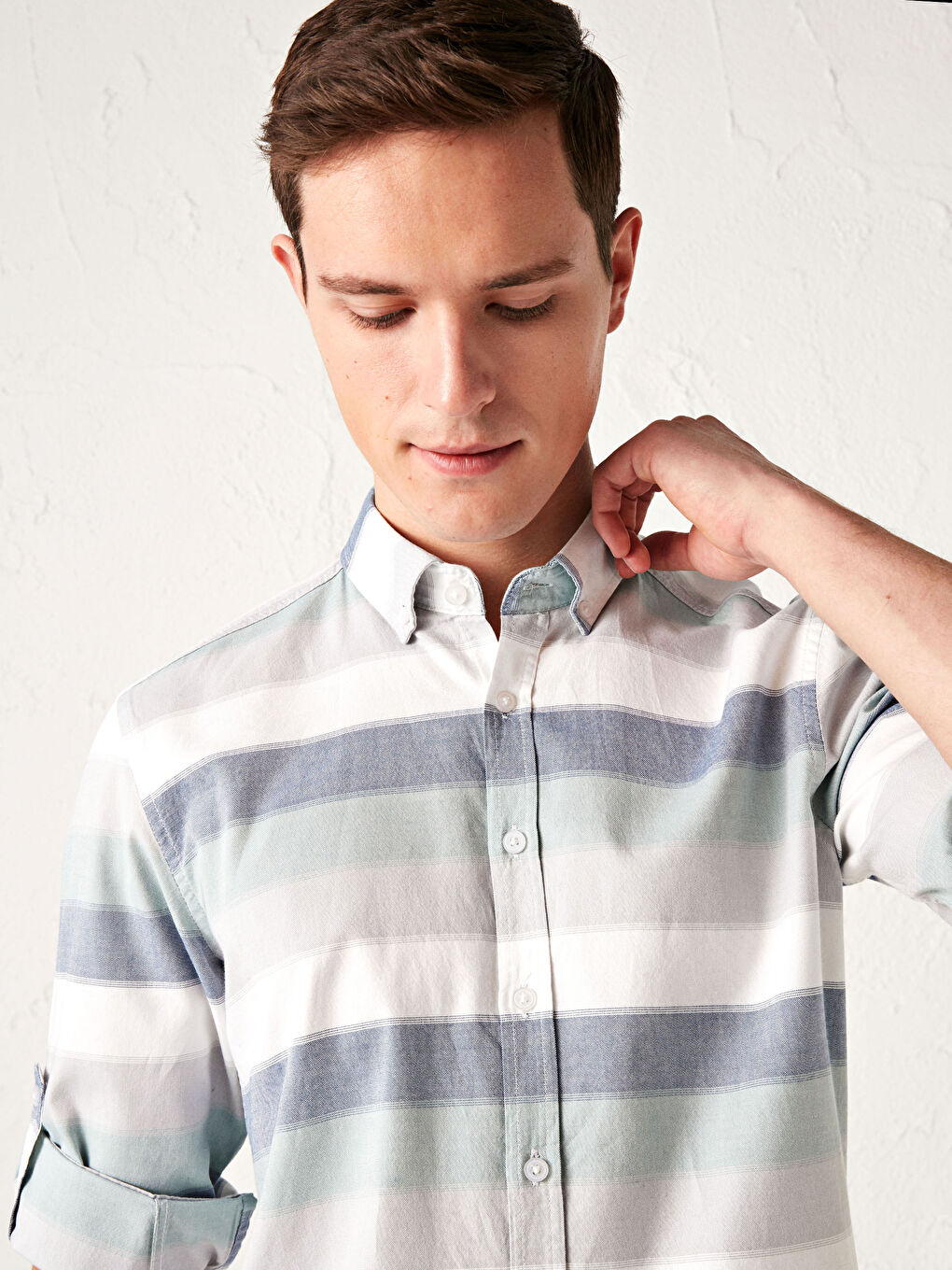 LCWAIKIKI Classic Slim Fit Long Sleeve Oxford Men's Shirt -S10255Z8-LFT