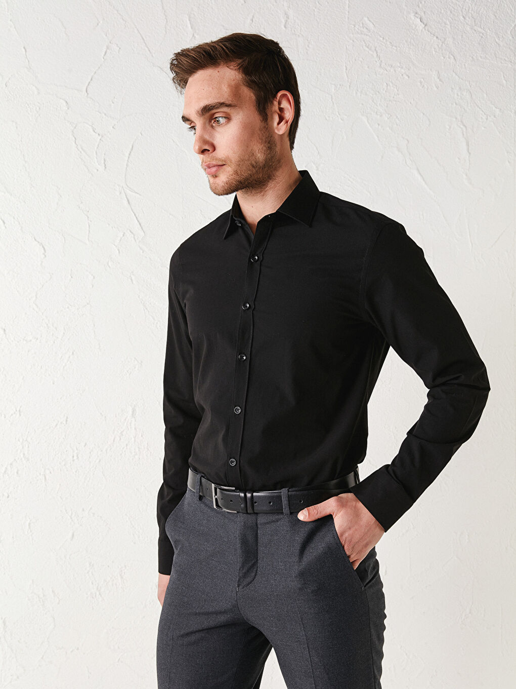 Siyah Slim Fit Uzun Kollu Poplin Erkek Gömlek-1