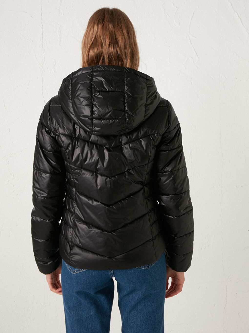 پاڵتۆی پوفەری کڵاودار سادە بۆ ژنان-6