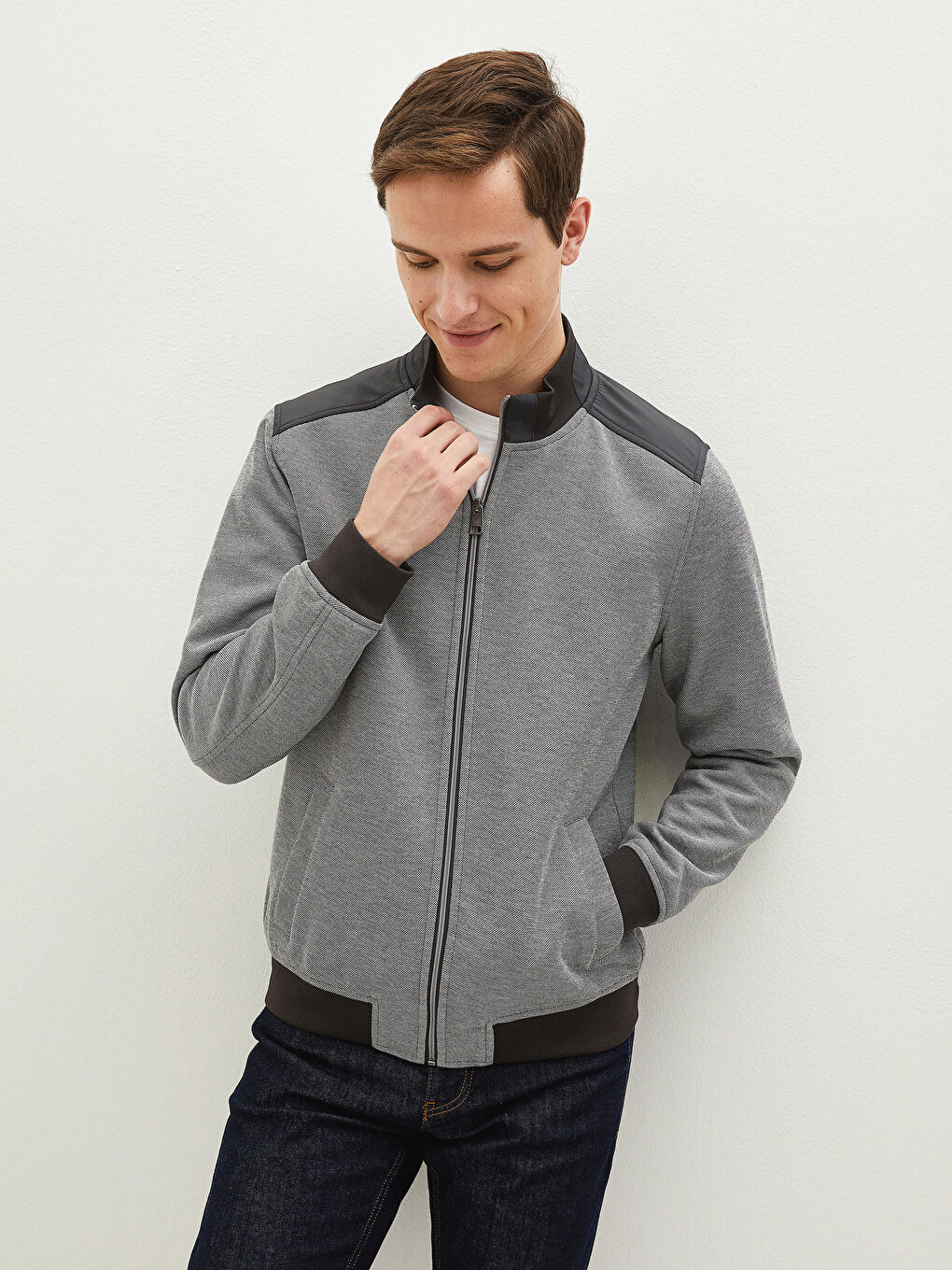 Gri Standart Kalıp Dik Yaka İnce Erkek Mont