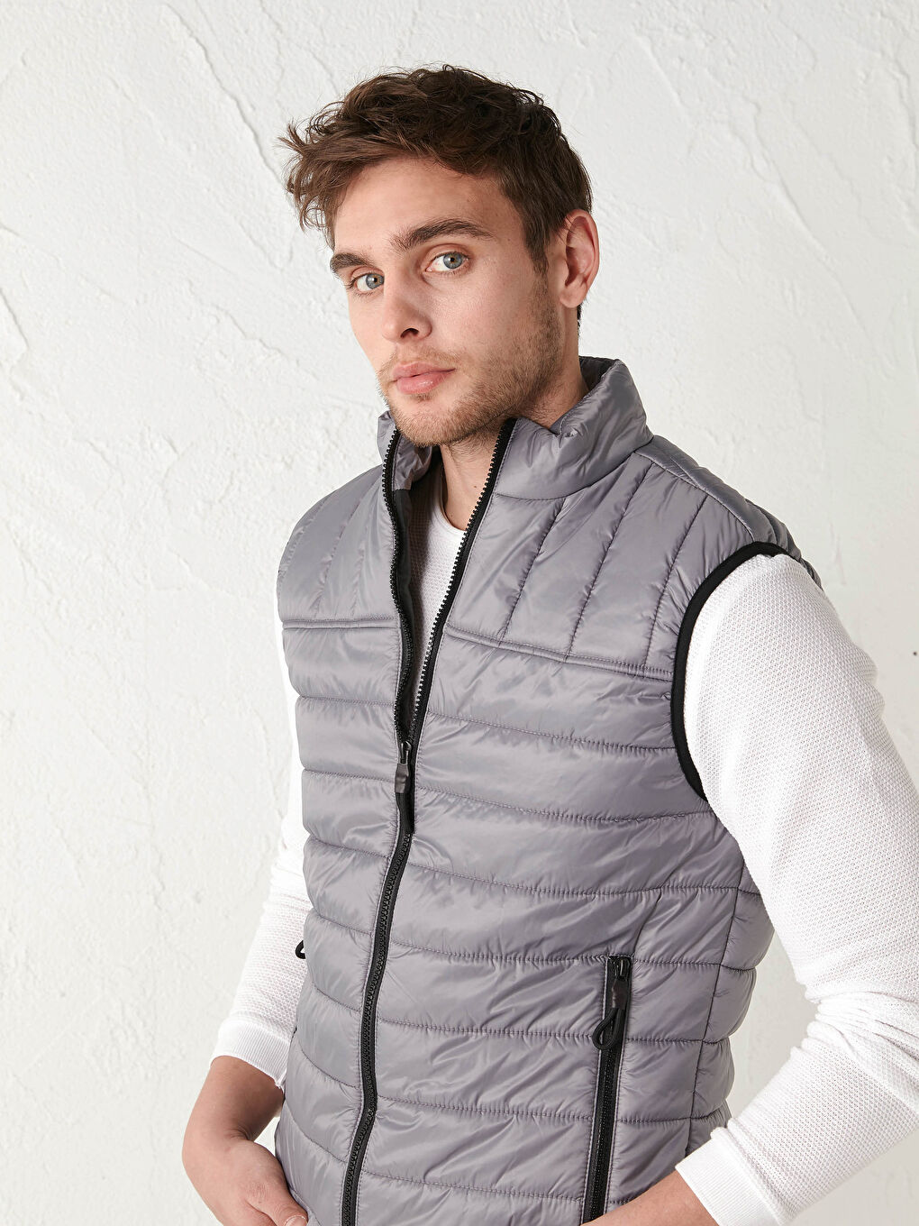 Gri Slim Fit Dik Yaka Erkek Şişme Yelek-1