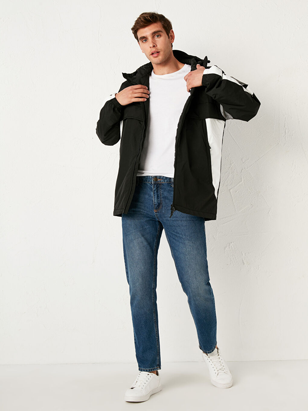 Stand-Up Collar Short Coat with Hood -S11151Z8-J0F