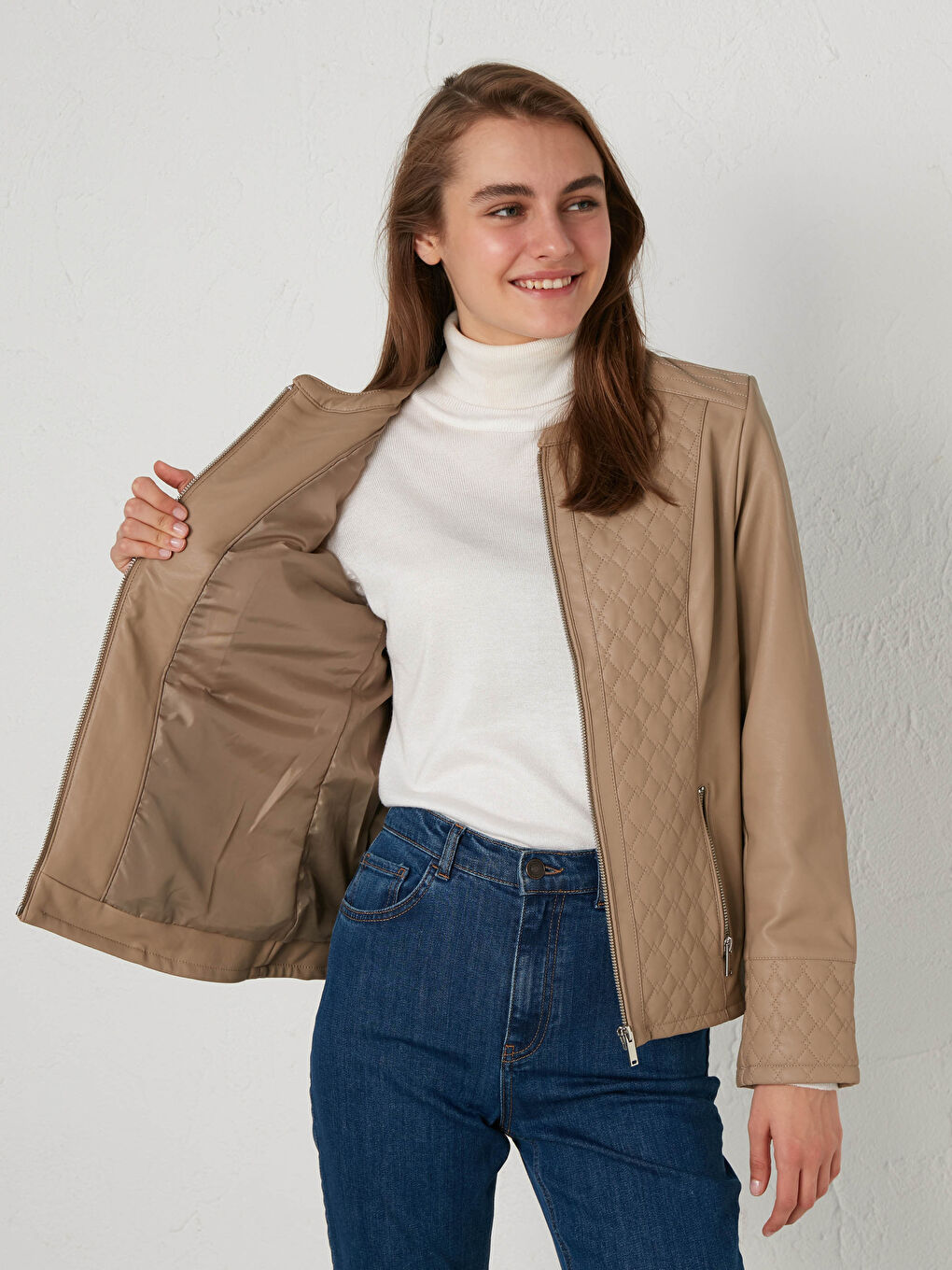 Veste en simili cuir à col rond, manches longues, coupe régulière pour femmes-2