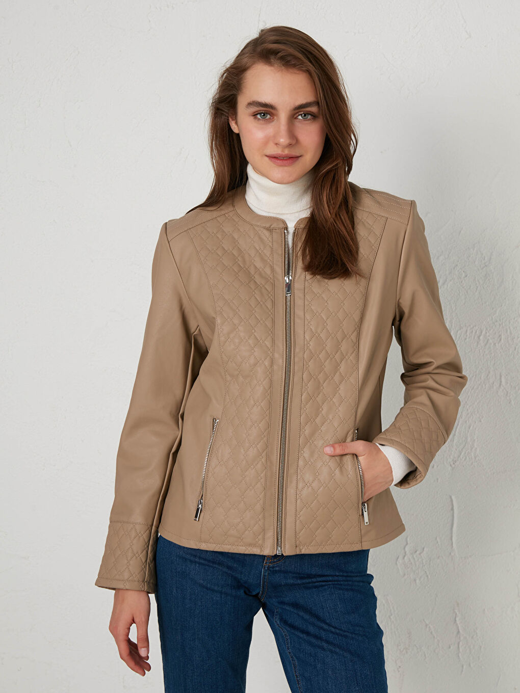 Veste en simili cuir à col rond, manches longues, coupe régulière pour femmes