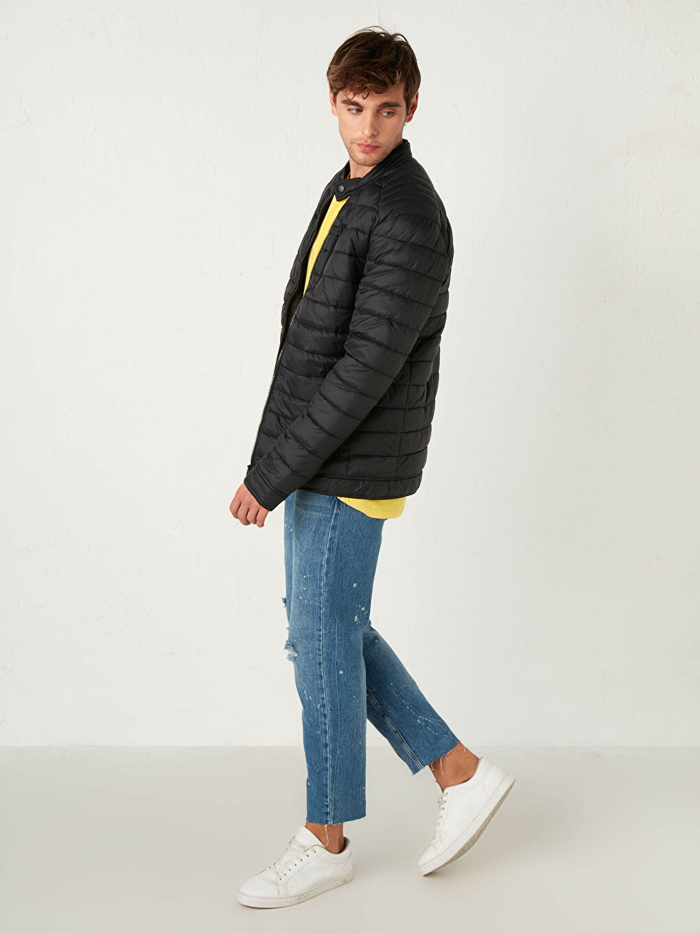 Siyah Dik Yaka Erkek Şişme Mont-4