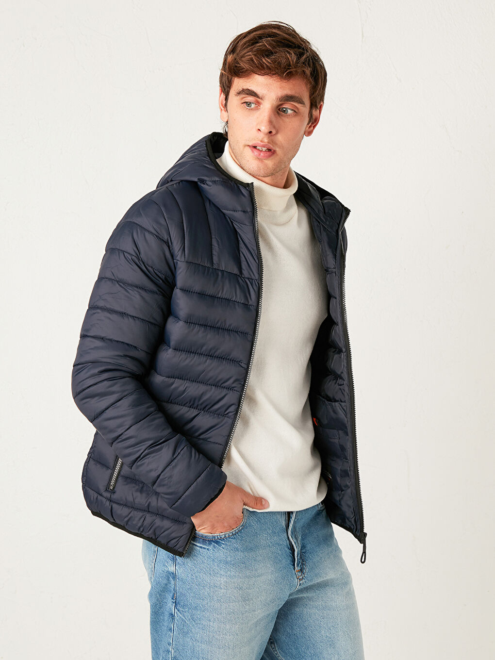 Lacivert Slim Fit Kapüşonlu Erkek Şişme Mont