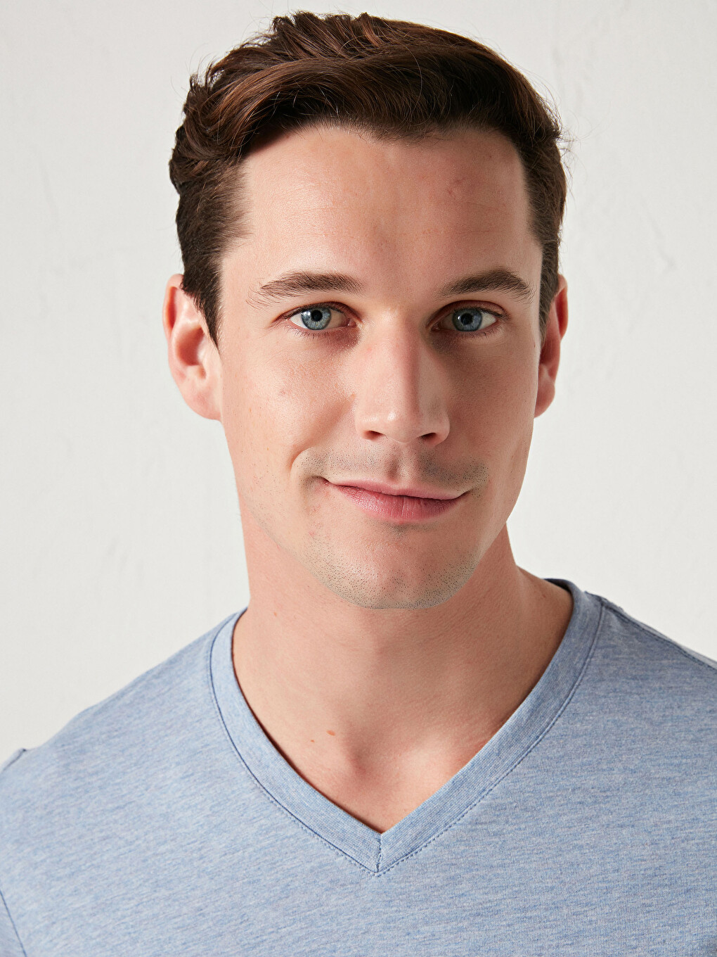 V Neck Short Sleeve Basic Men's T-shirt-4