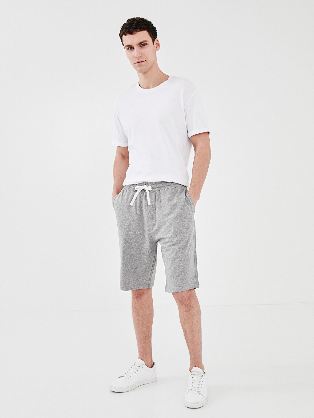 شۆرتی پیاوانی ڕۆڵەر بە شێوەی سادە-1