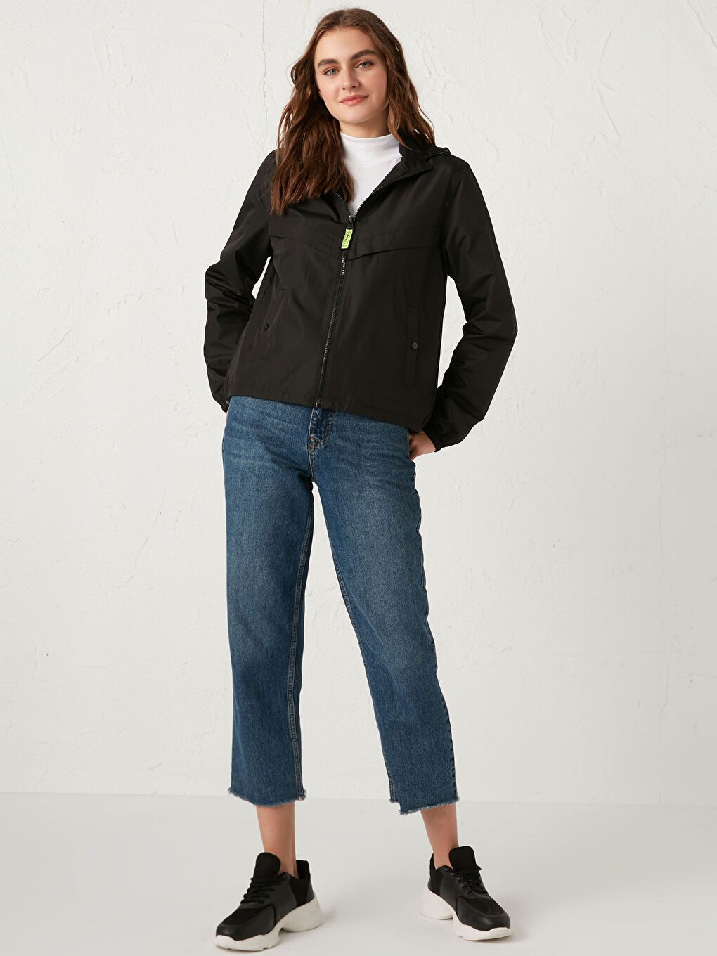 Дождевик с капюшоном и застежкой-молнией-3