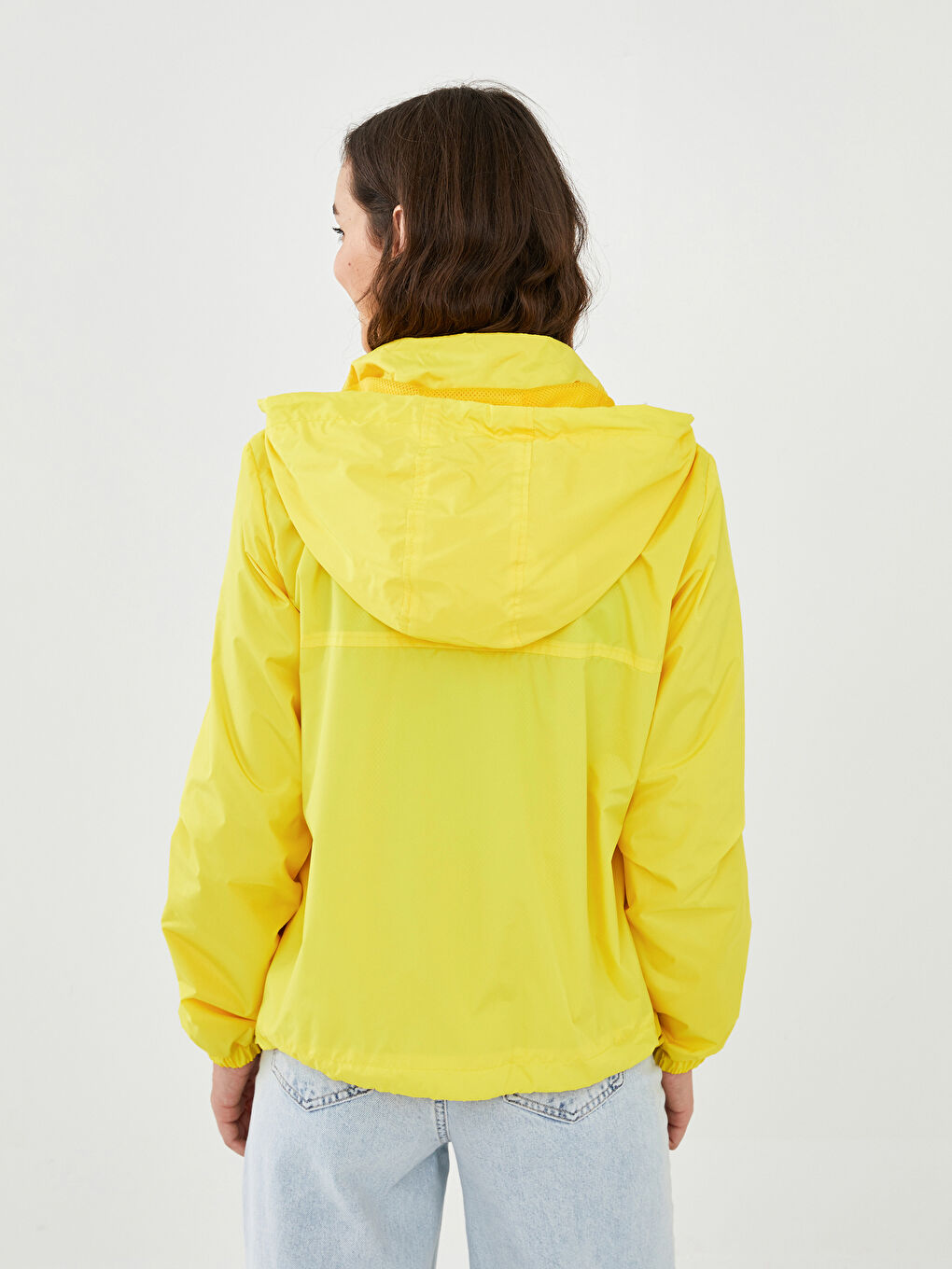 معطف مطر خفيف الوزن بكابوش-6