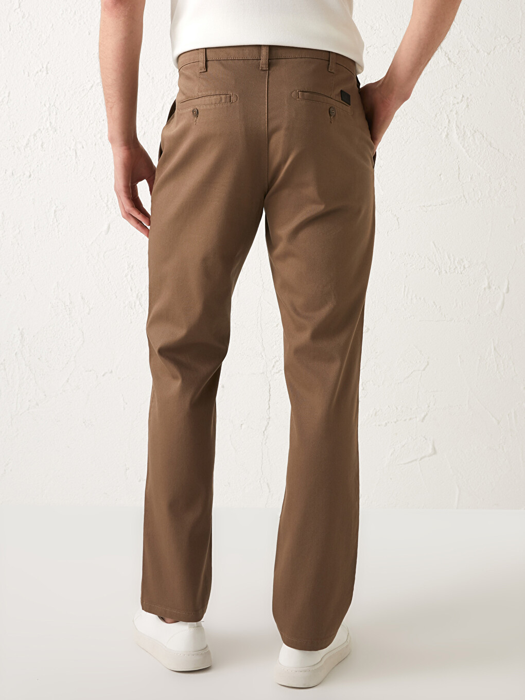 Muške pantalone standardnog kroja od Dobi tkanine-4