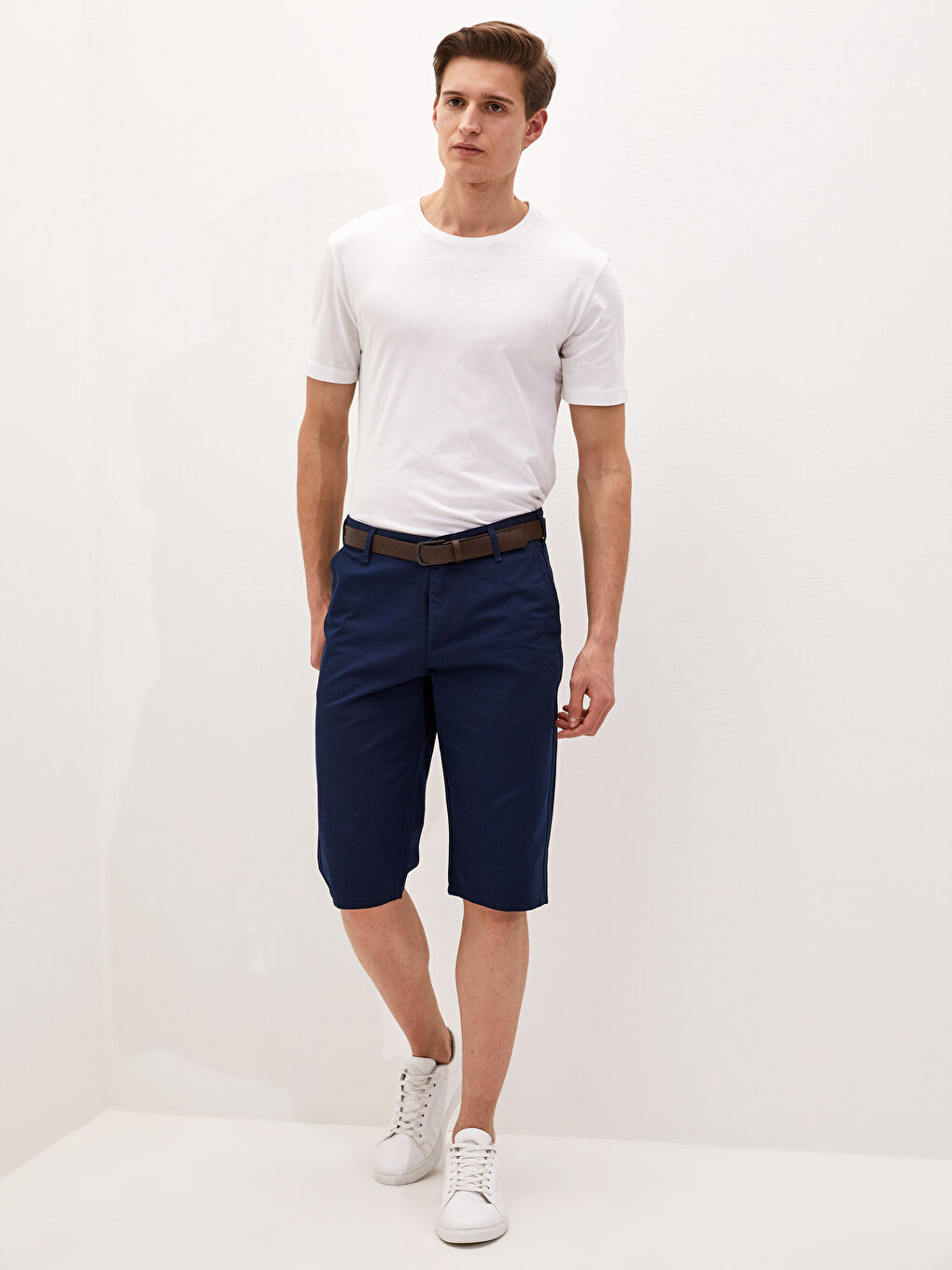 Lacivert Standart Kalıp Bermuda Erkek Şort-1