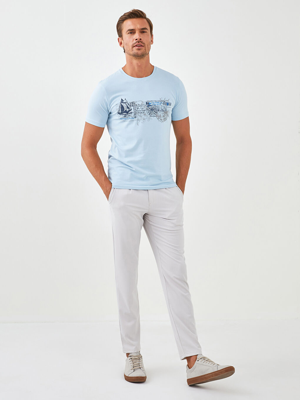 Ерлерге арналған трикотаж дөңгелек жағалы қысқа жең принтті мақта футболка-3