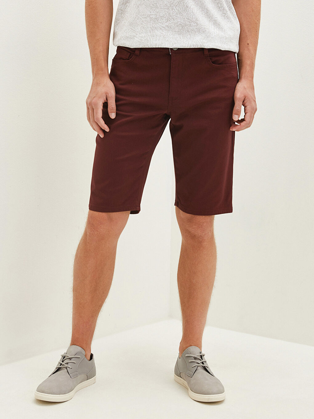 Bordo Standart Kalıp Armürlü Erkek Şort-1