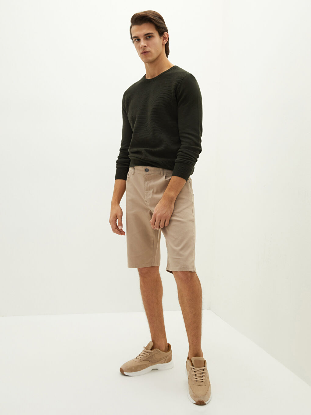 Bej Standart Kalıp Armürlü Erkek Şort