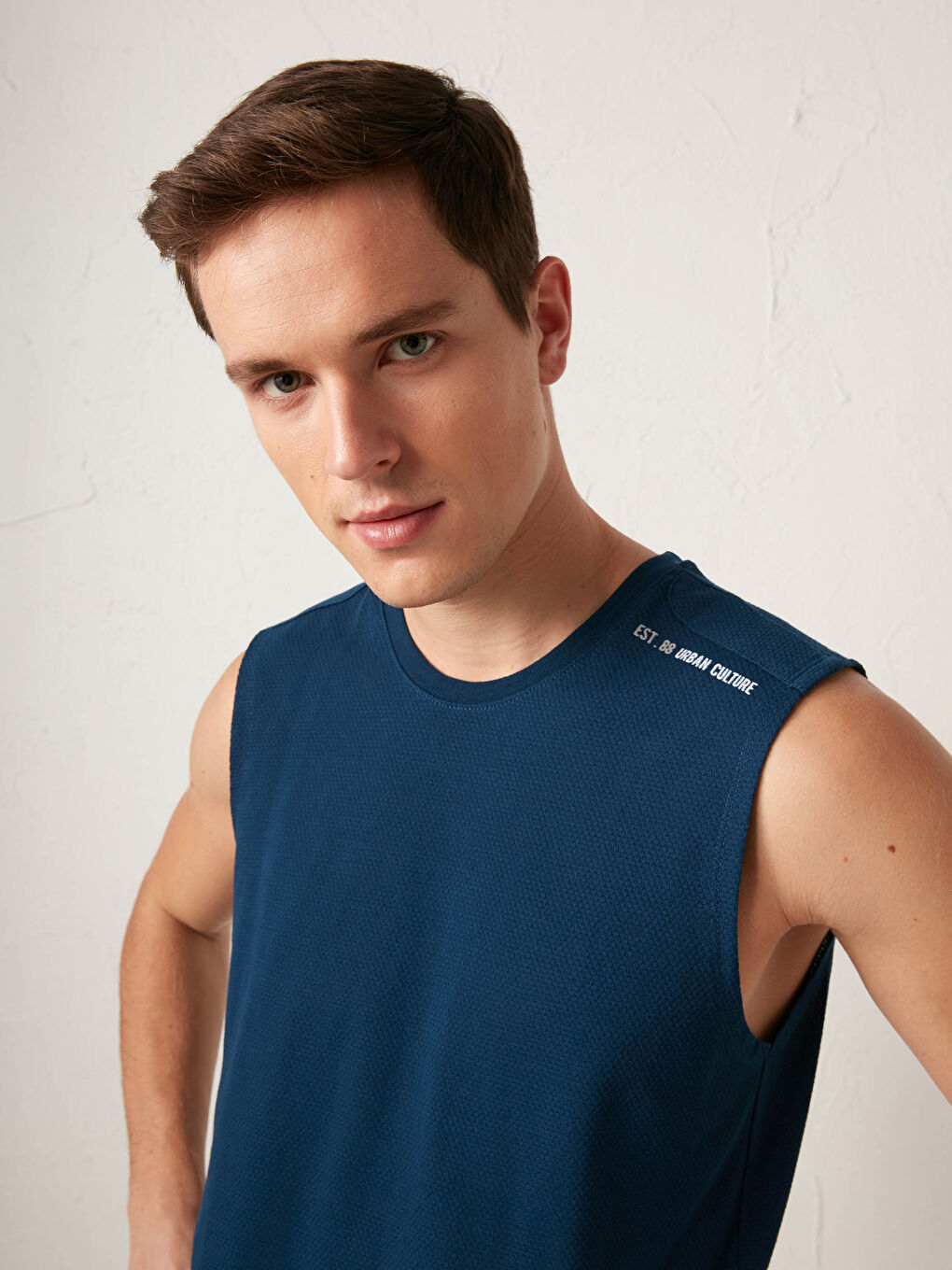 Lacivert Bisiklet Yaka Basic Erkek Kolsuz Tişört-2