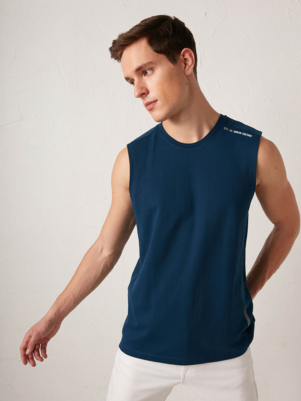 Lacivert Bisiklet Yaka Basic Erkek Kolsuz Tişört