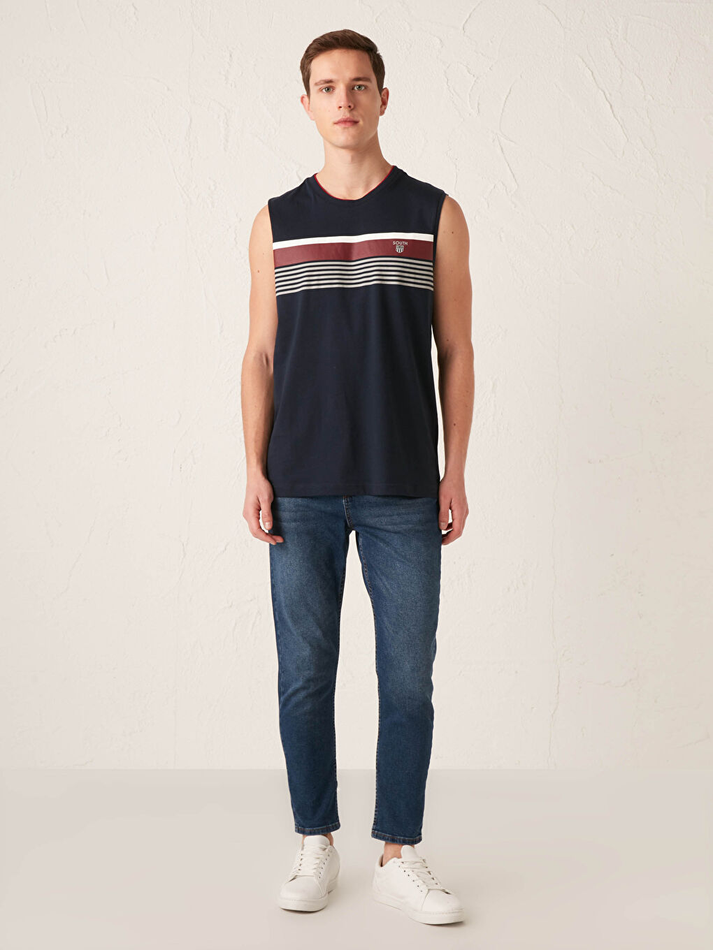 Crew Neck Printed Men's Sleeveless T-Shirt-2