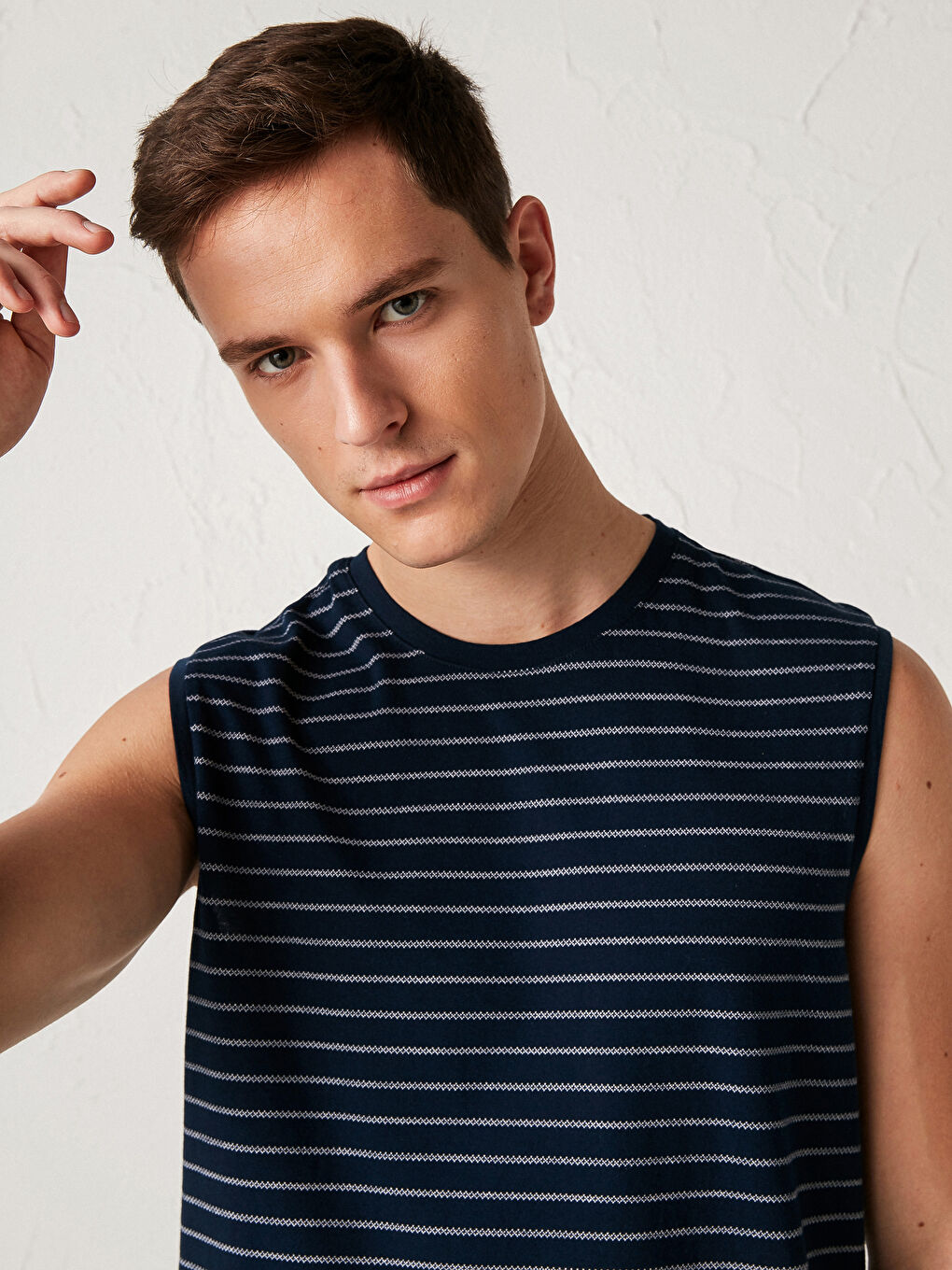 Lacivert Bisiklet Yaka Çizgili Pamuklu Erkek Kolsuz Tişört-1