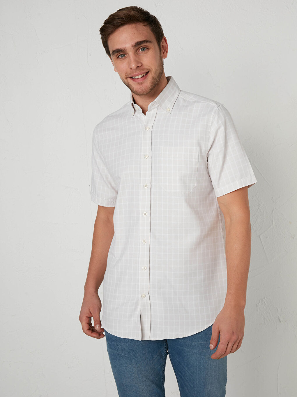 Bej Regular Fit Kısa Kollu Poplin Gömlek