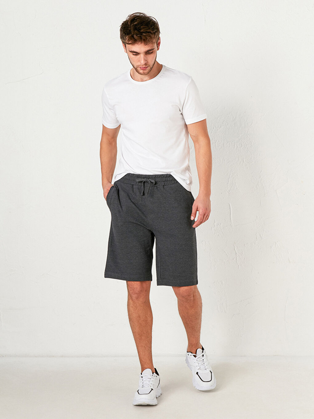 Antrasit Standart Kalıp Pike Şort-1