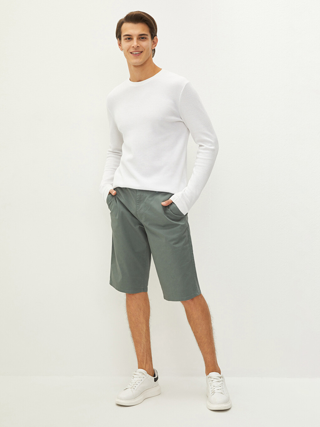 Relaxed Fit Gabardine Men's Bermuda Shorts