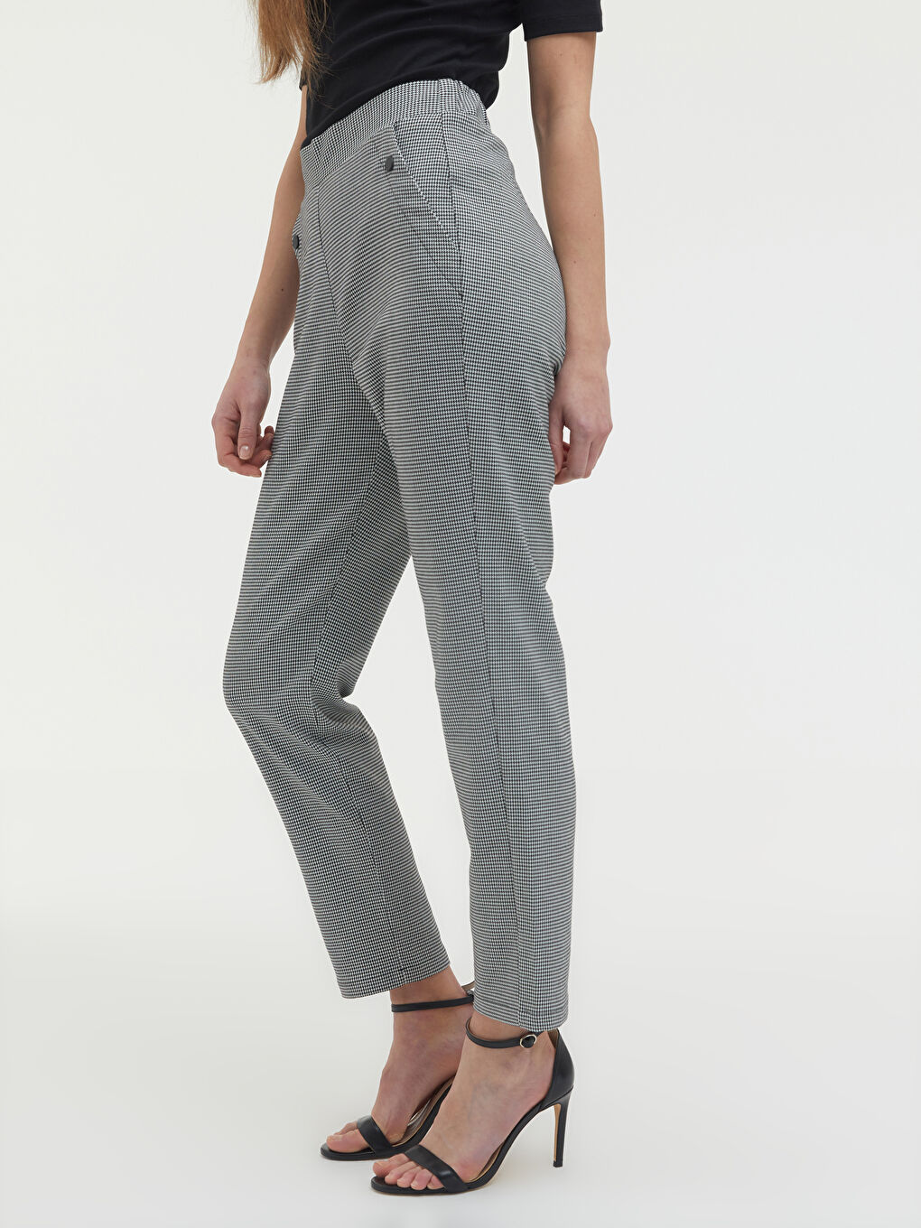Houndstooth Patterned Pocket Detailed Trousers-7