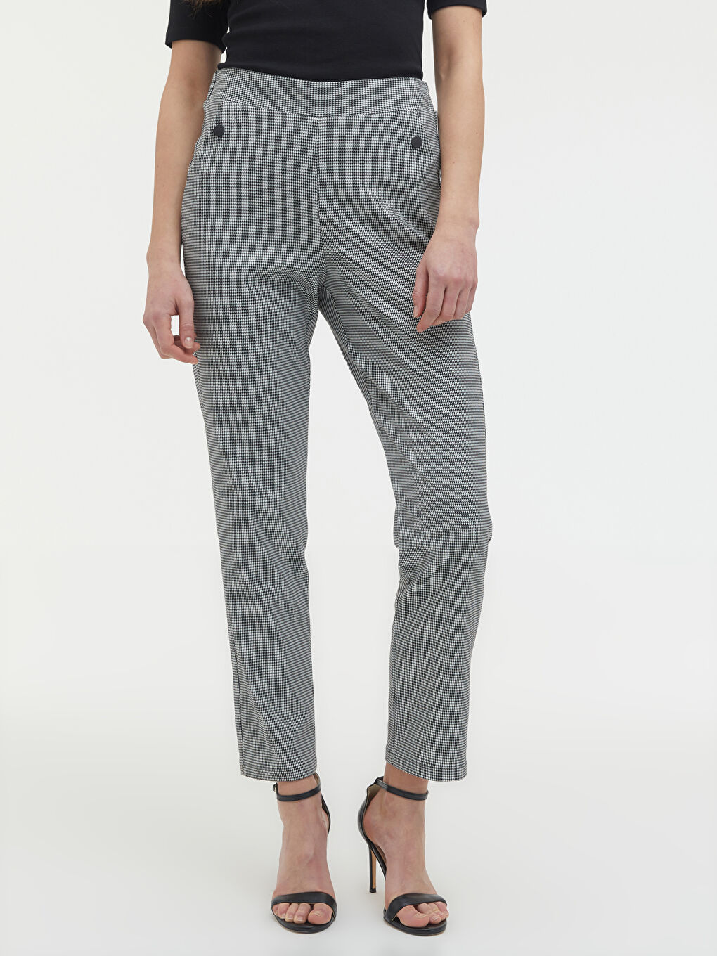 Houndstooth Patterned Pocket Detailed Trousers-6