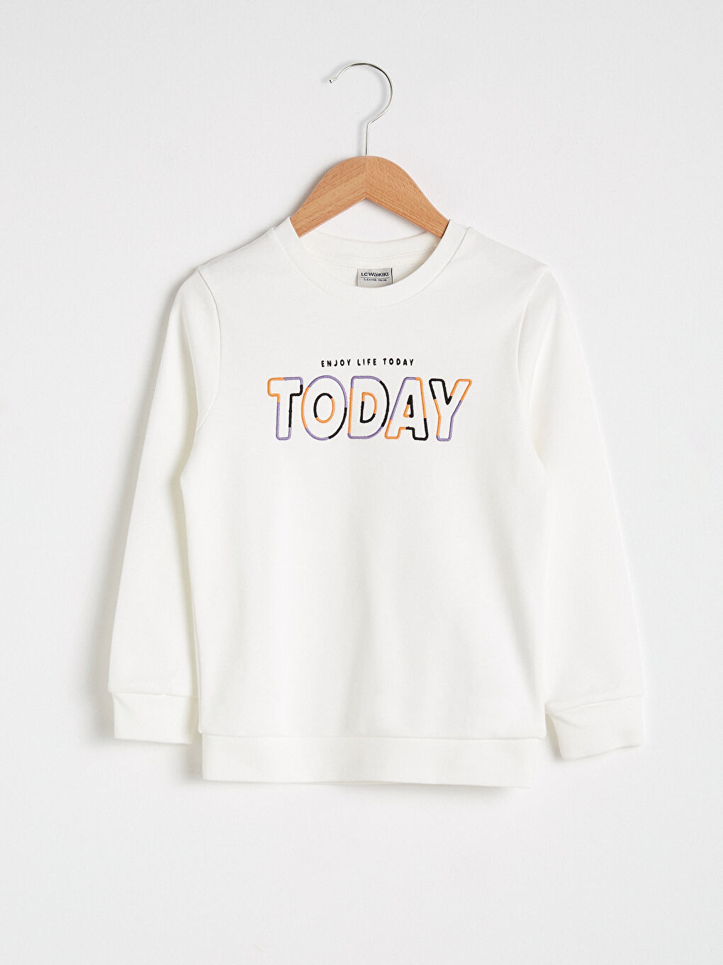 Футболка с вышивкой для мальчиков