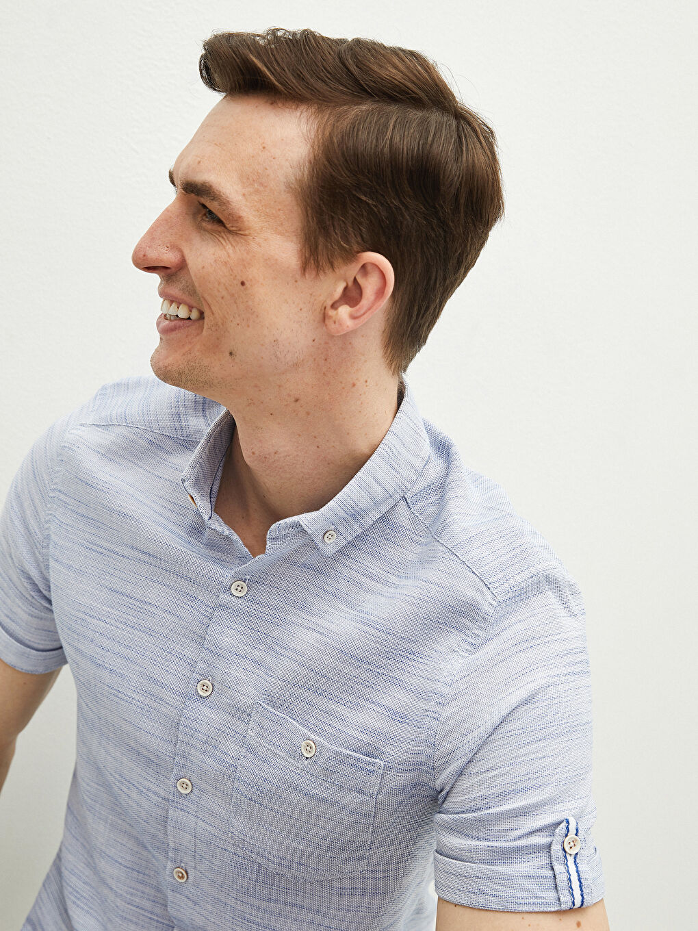 قميص رجالي ضيق بنقشة وأكمام قصيرة للرجال-1