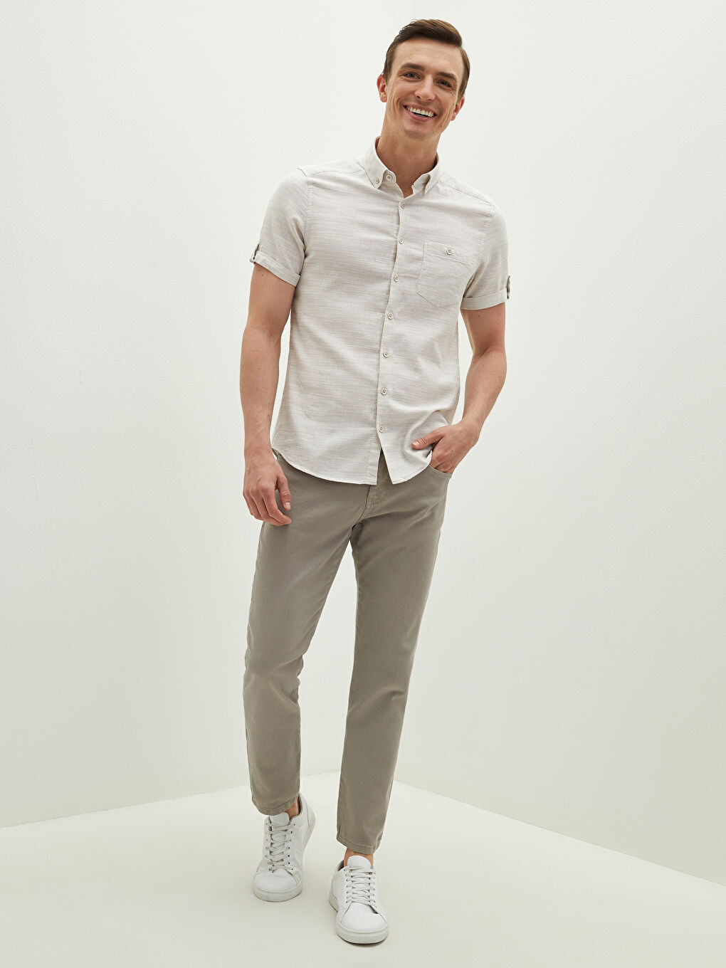 قميص رجالي بأكمام قصيرة وقصة نحيفة من القطن-3