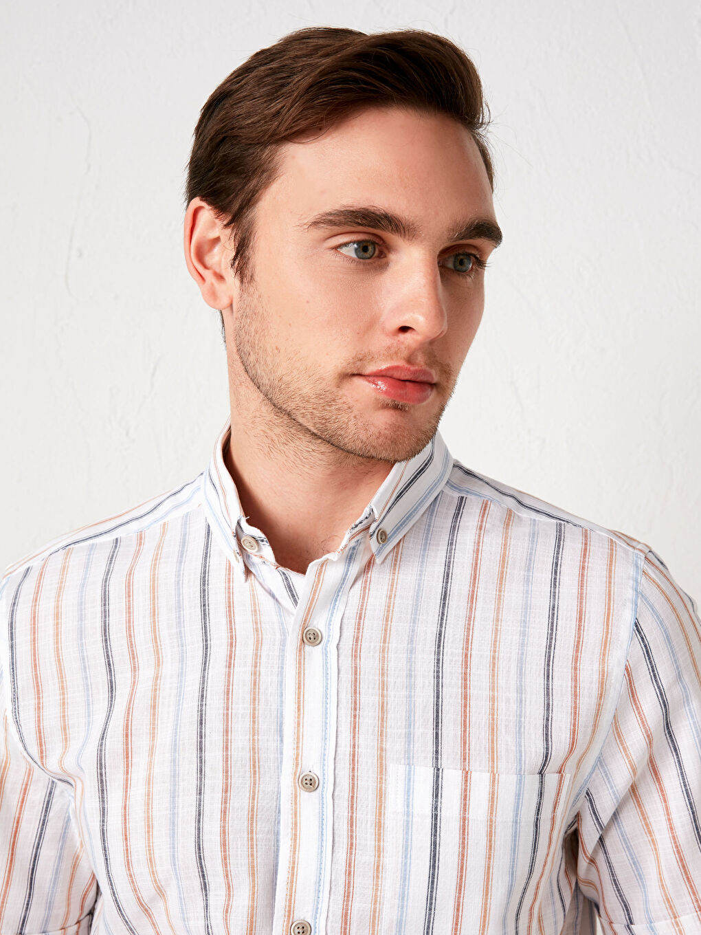 LCWAIKIKI Classic Regular Fit Short Sleeve Striped Poplin Men's Shirt -S11753Z8-LE8