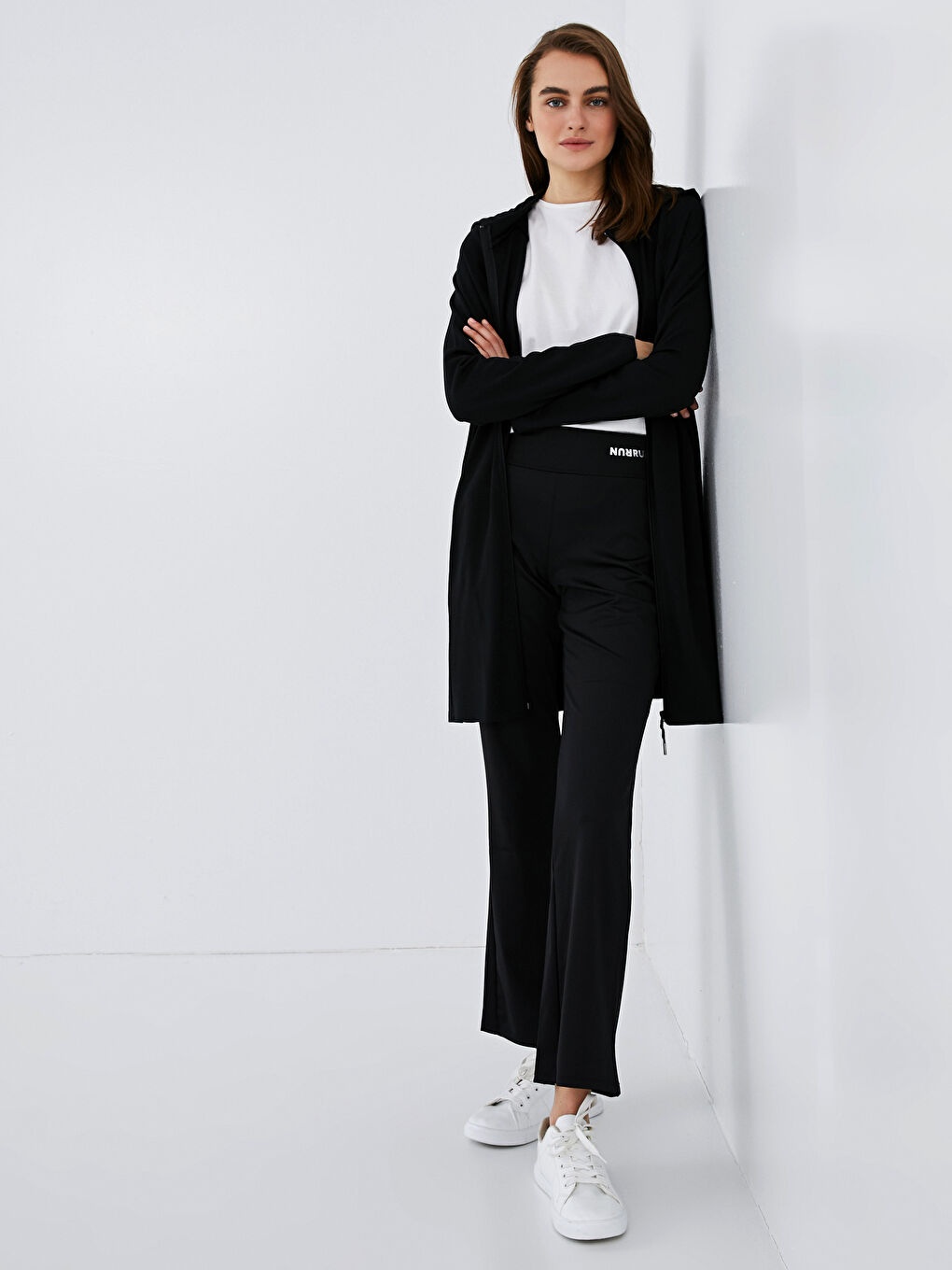 Siyah Beli Lastikli Eşofman Alt-4