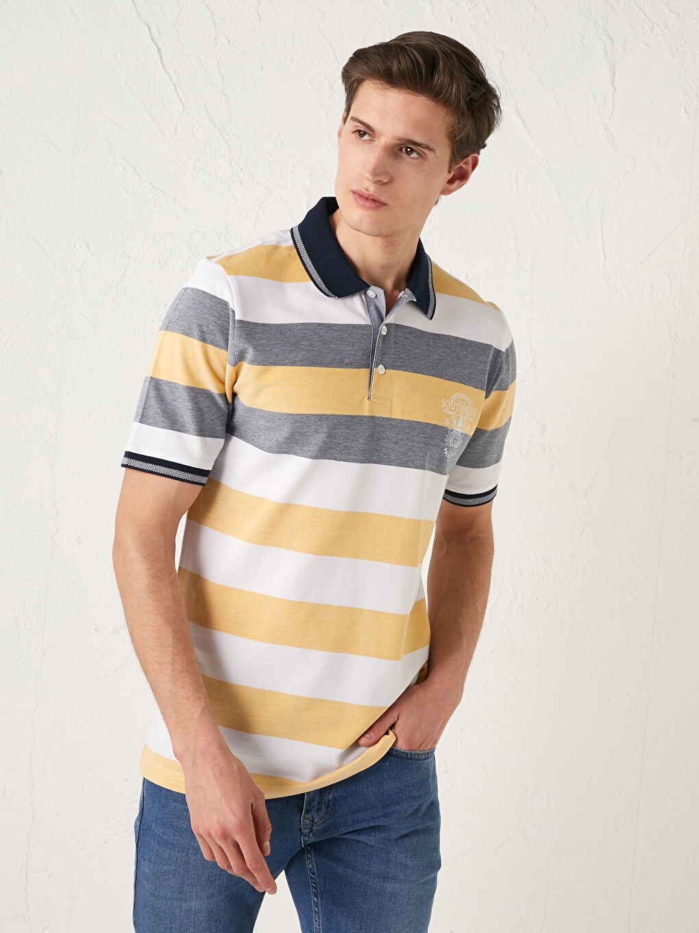 Мужская футболка-поло с коротким рукавом в полоску-3