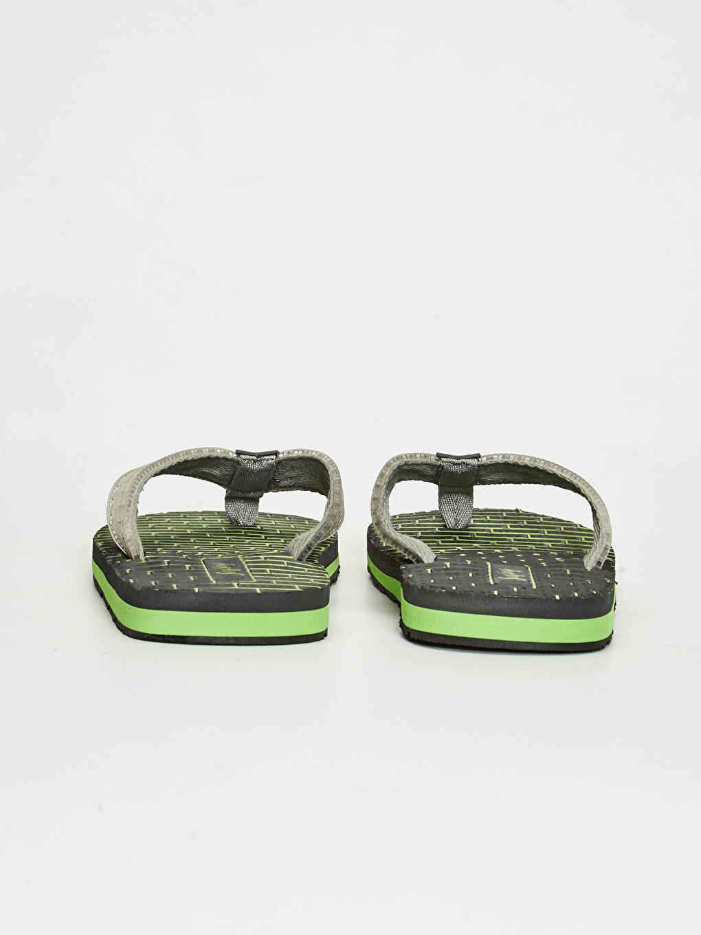 Men's Beach Slippers-4