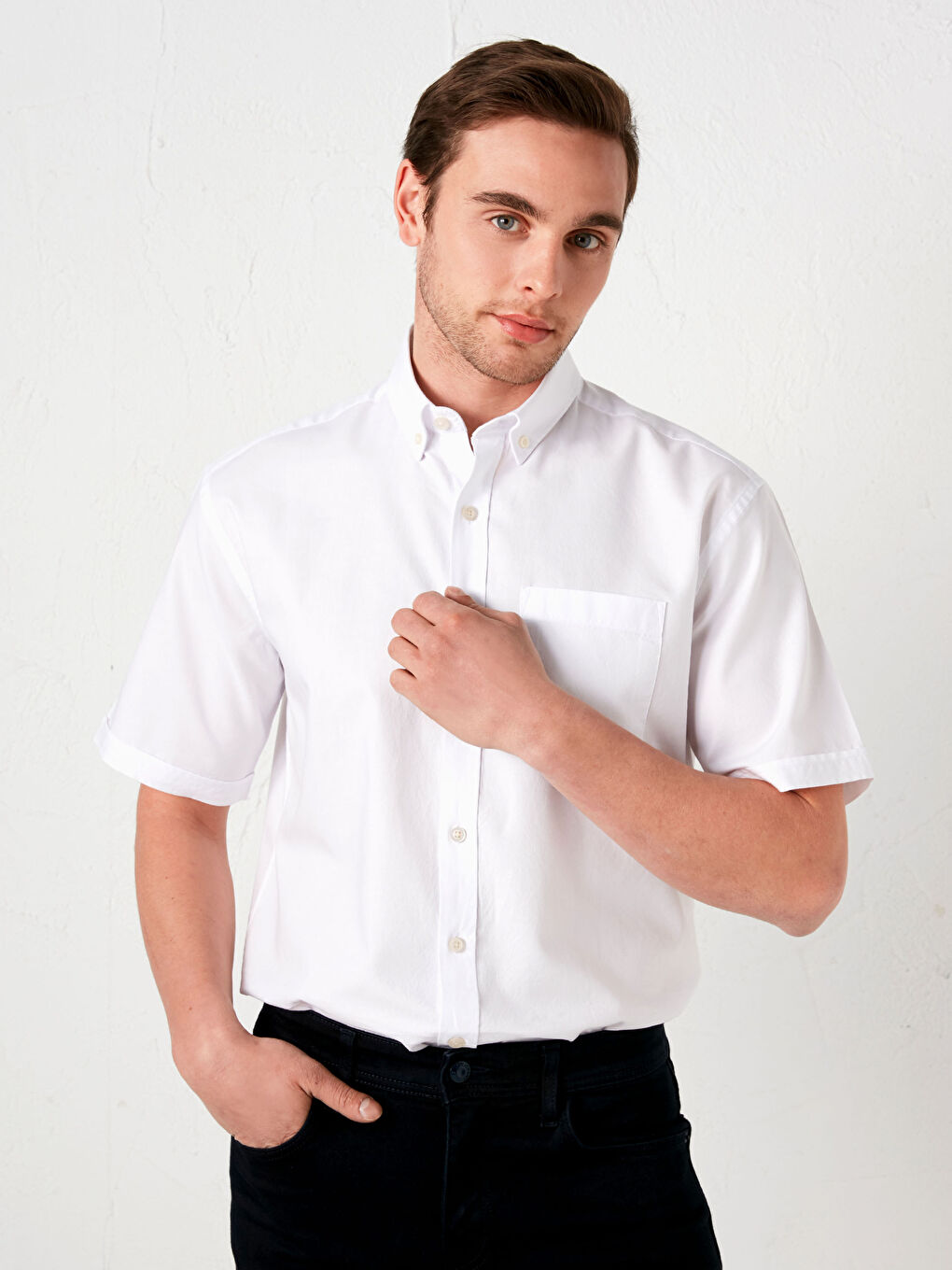 Beyaz Rahat Kalıp Kısa Kollu Oxford Erkek Gömlek-1