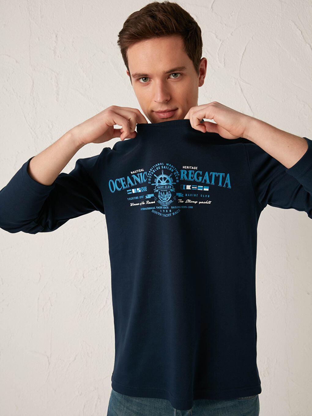 Crew Neck Long Sleeve Printed Men's T-Shirt-1